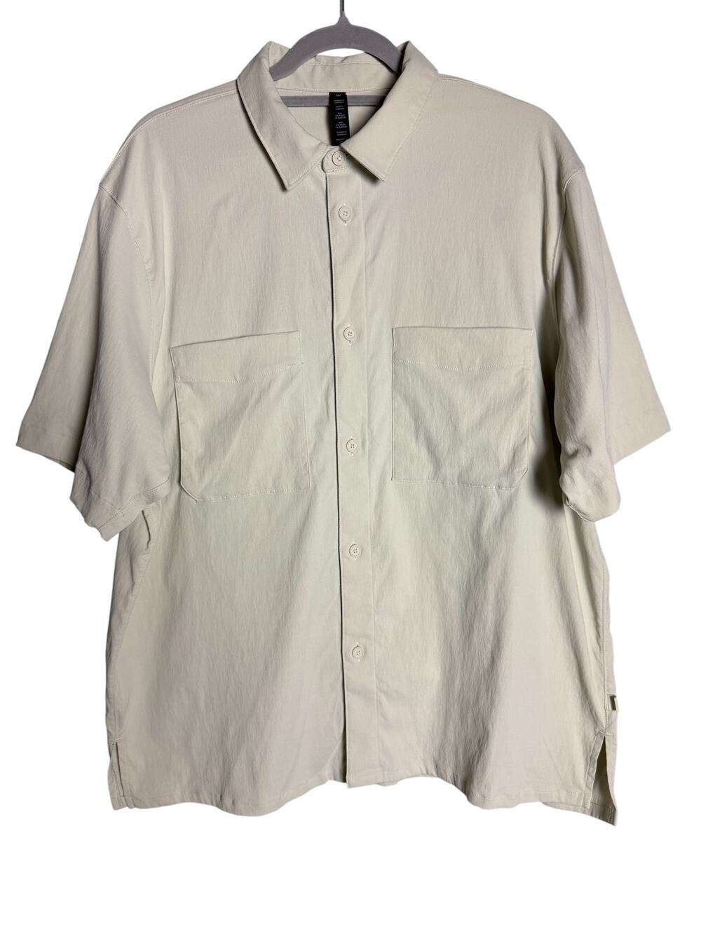 Lululemon Mens Relaxed Fit Shirt L Short Sleeve ButtonUp Nomadic Gray Bone Cargo